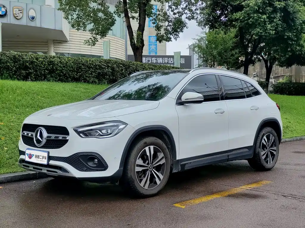 Mercedes-Benz GLA 2021