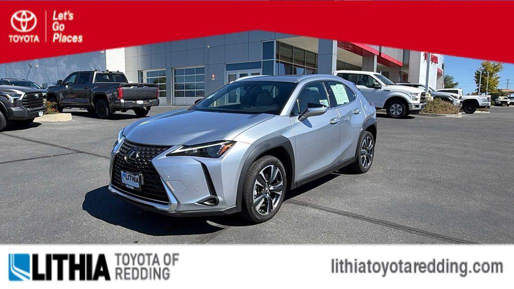Lexus UX 2023