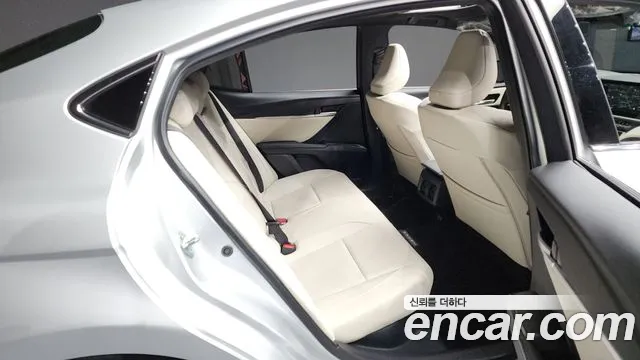 Toyota Camry 2025