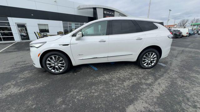 Buick Enclave 2024