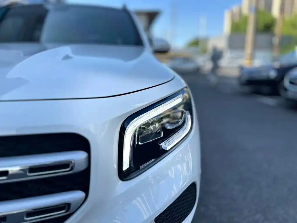 Mercedes-Benz GLB 2021