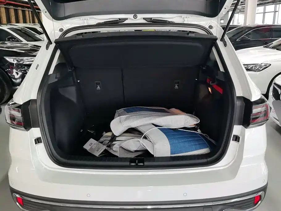 Volkswagen Tharu 2023
