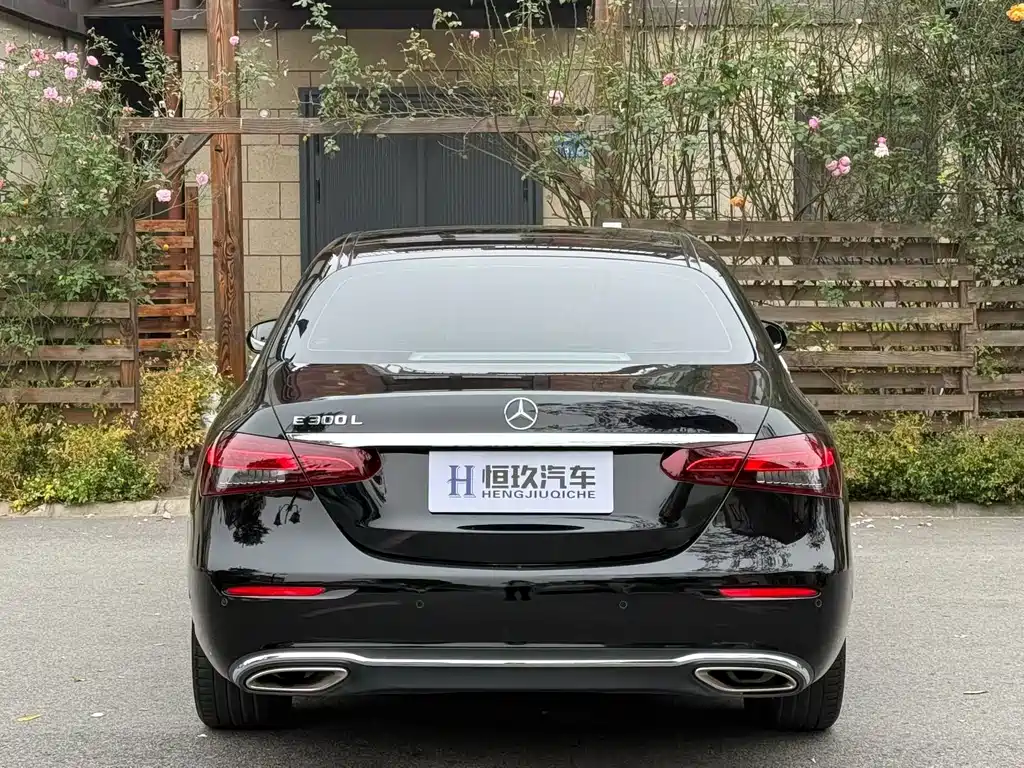 Mercedes-Benz E-Класс 2021