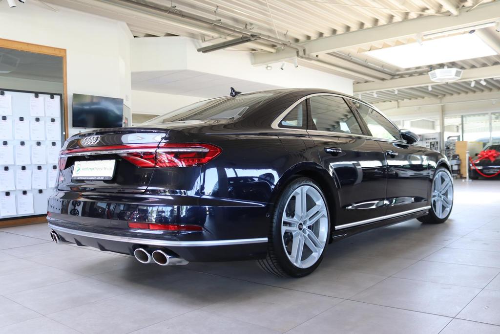 Audi S8 2021