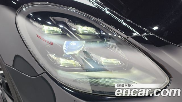 Porsche Panamera 2022