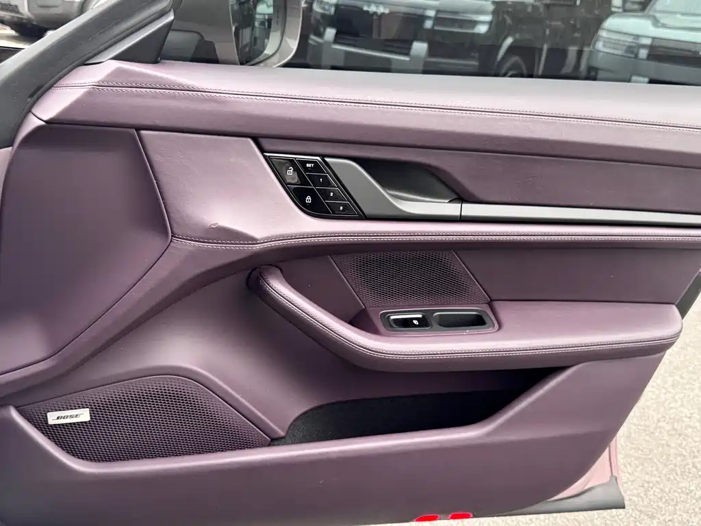 Porsche Taycan 2021