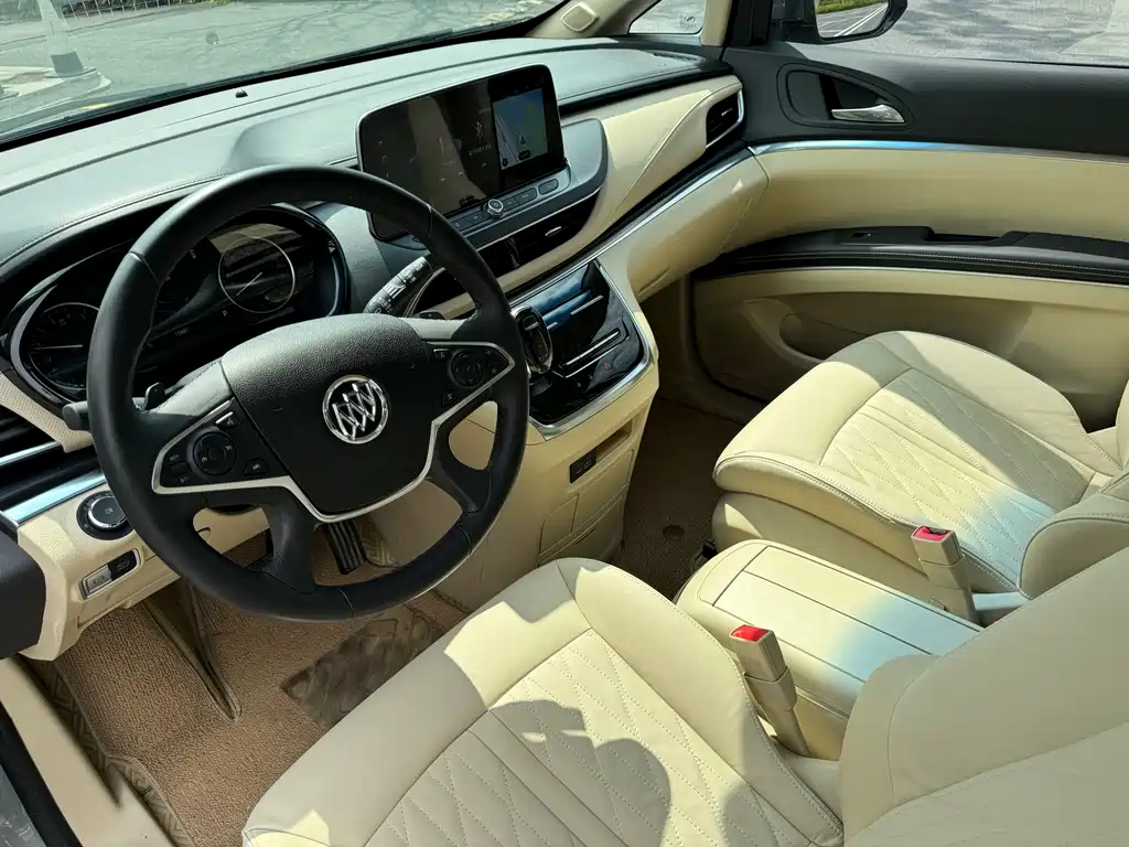 Buick GL8 2025