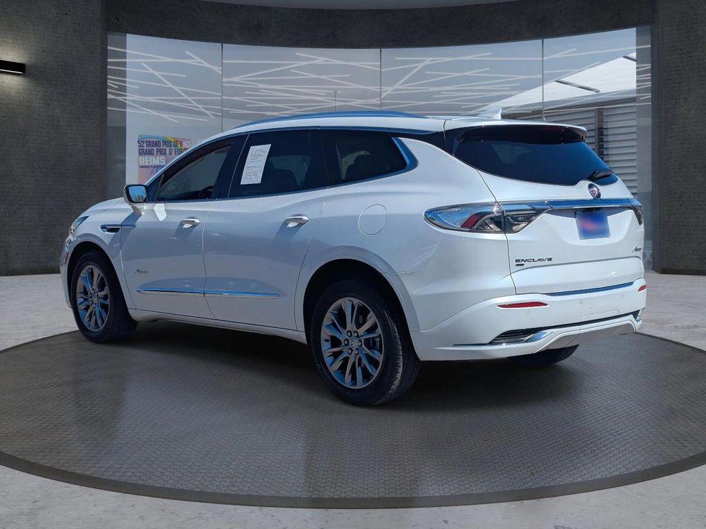 Buick Enclave 2023