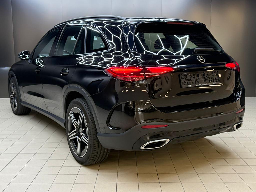 Mercedes-Benz GLC 300 2023