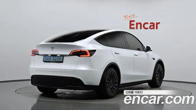 Tesla Model Y 2021