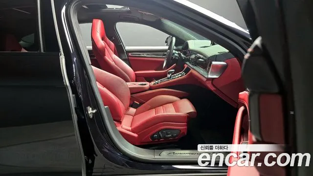 Porsche Panamera 2022