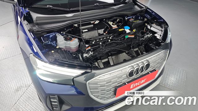 Audi Q4 e-tron 2025