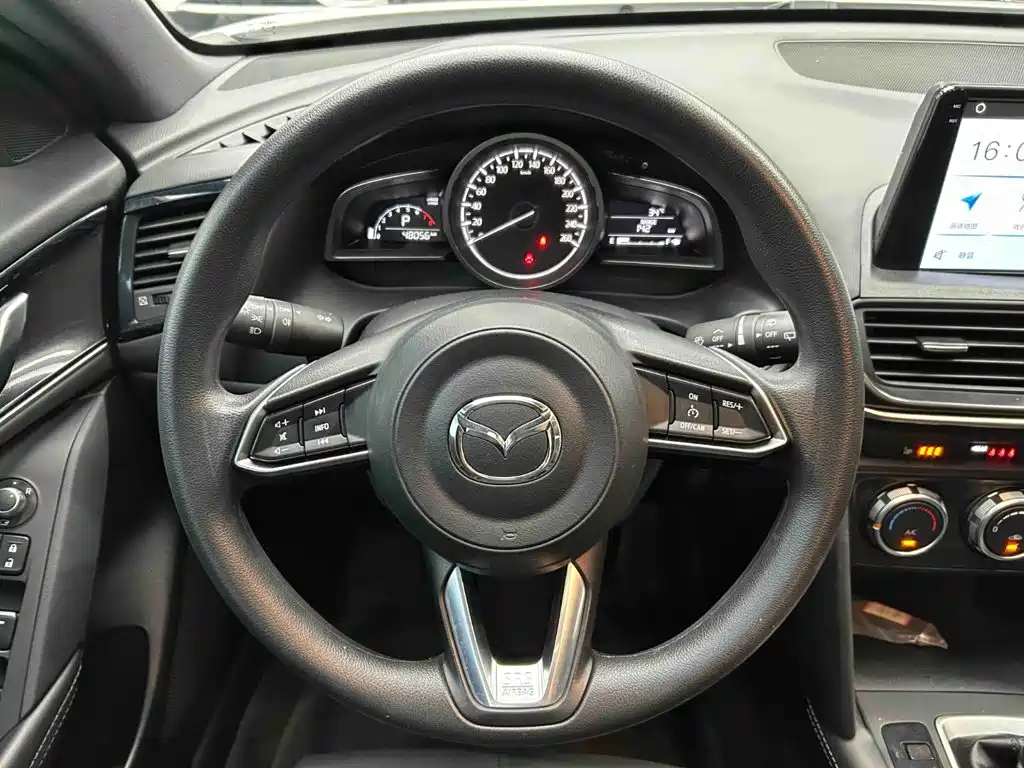 Mazda CX-4 2023