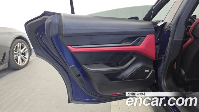 Porsche Taycan 2022