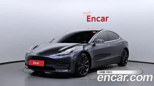 Tesla Model 3 2020