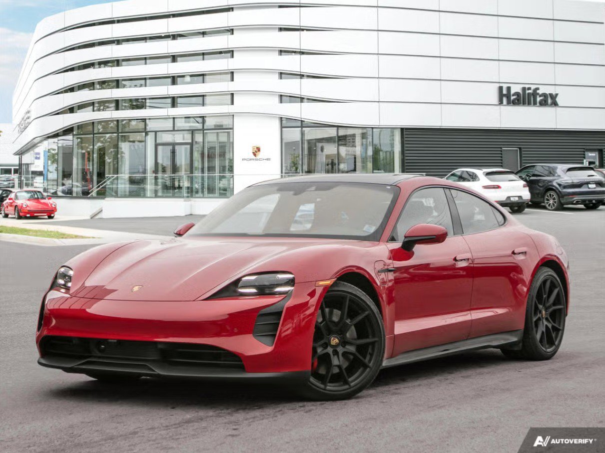 Porsche Taycan 2024