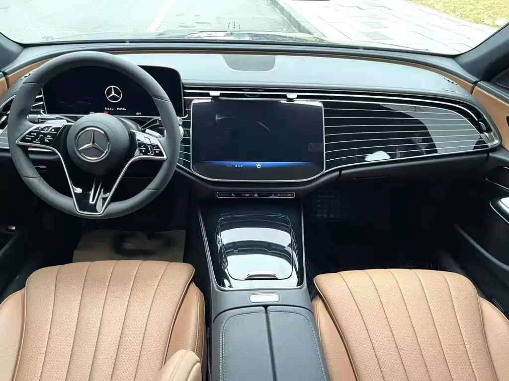 Mercedes-Benz E-Класс 2024
