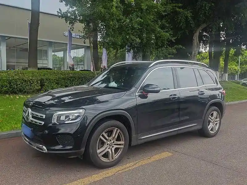 Mercedes-Benz GLB 2023