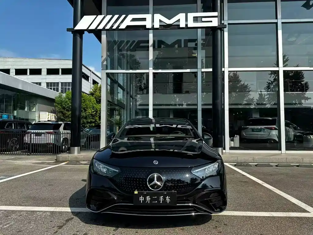 Mercedes-Benz EQE 2025