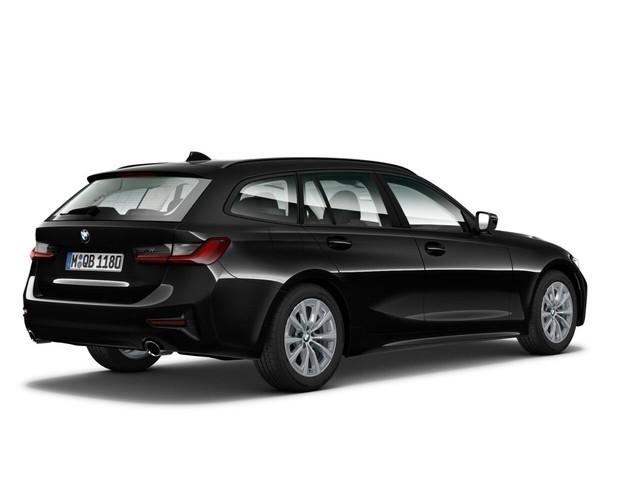 BMW 318 2022