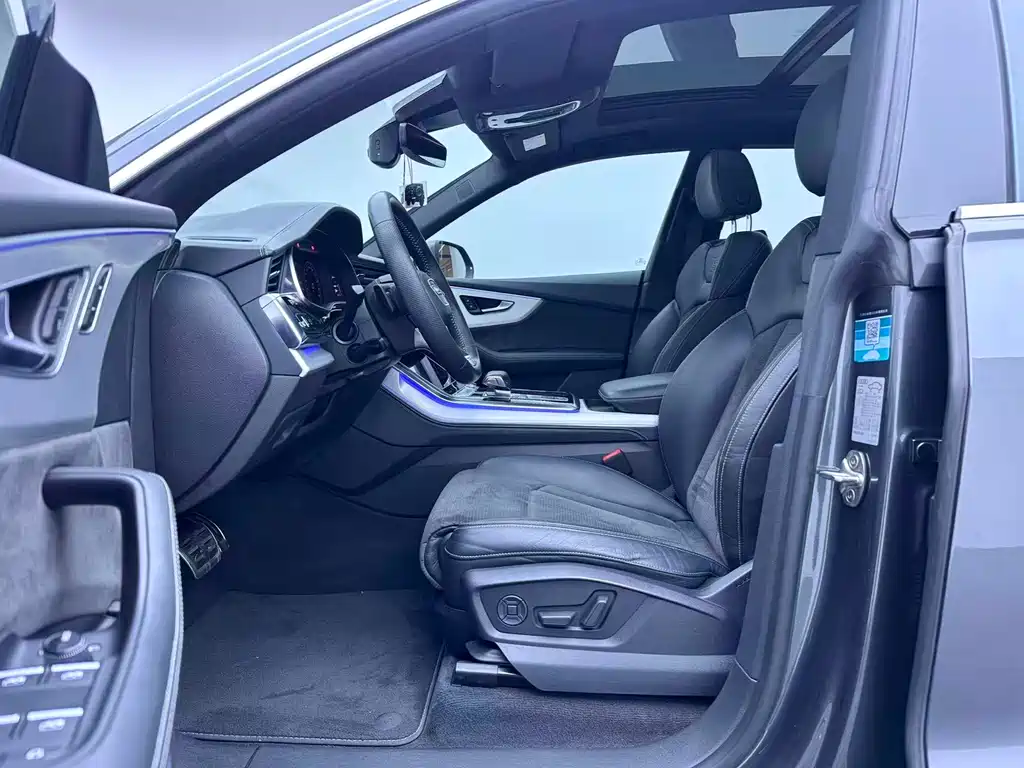 Audi Q8 2020
