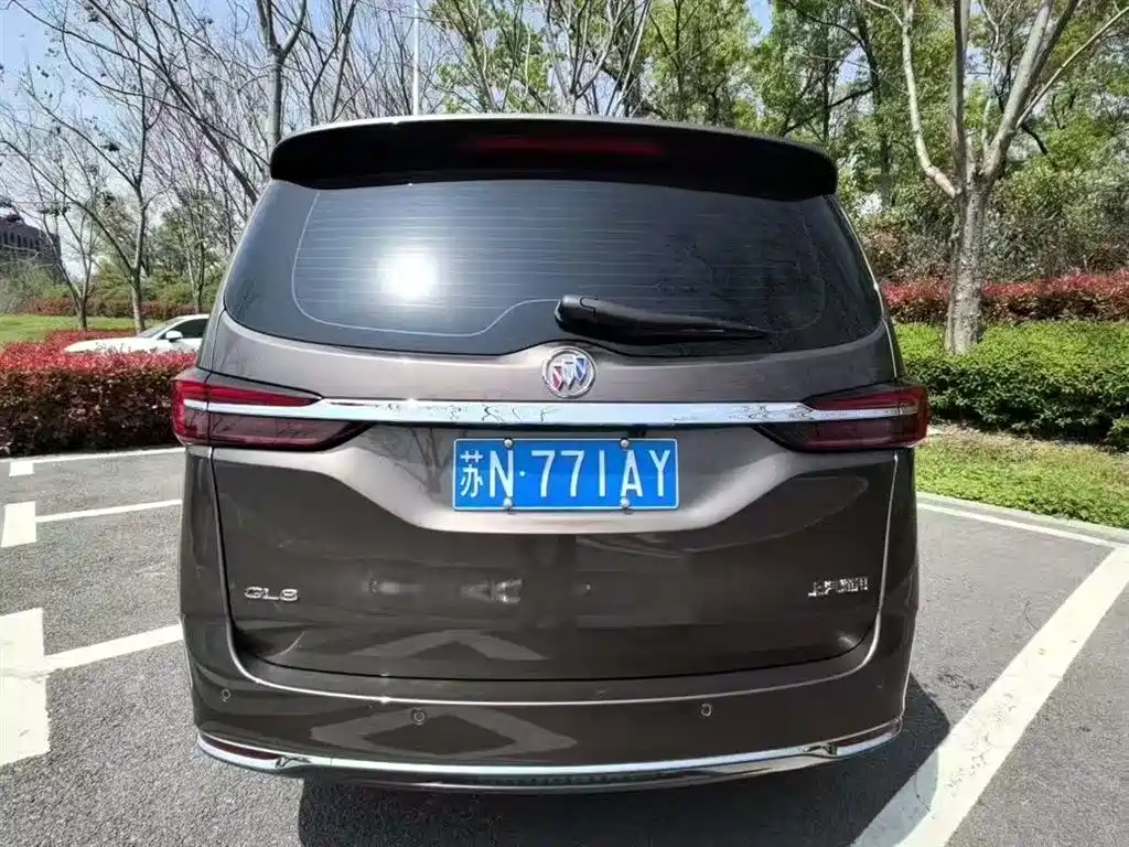 Buick GL8 2025