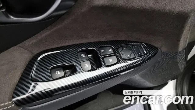 Hyundai Veloster 2021