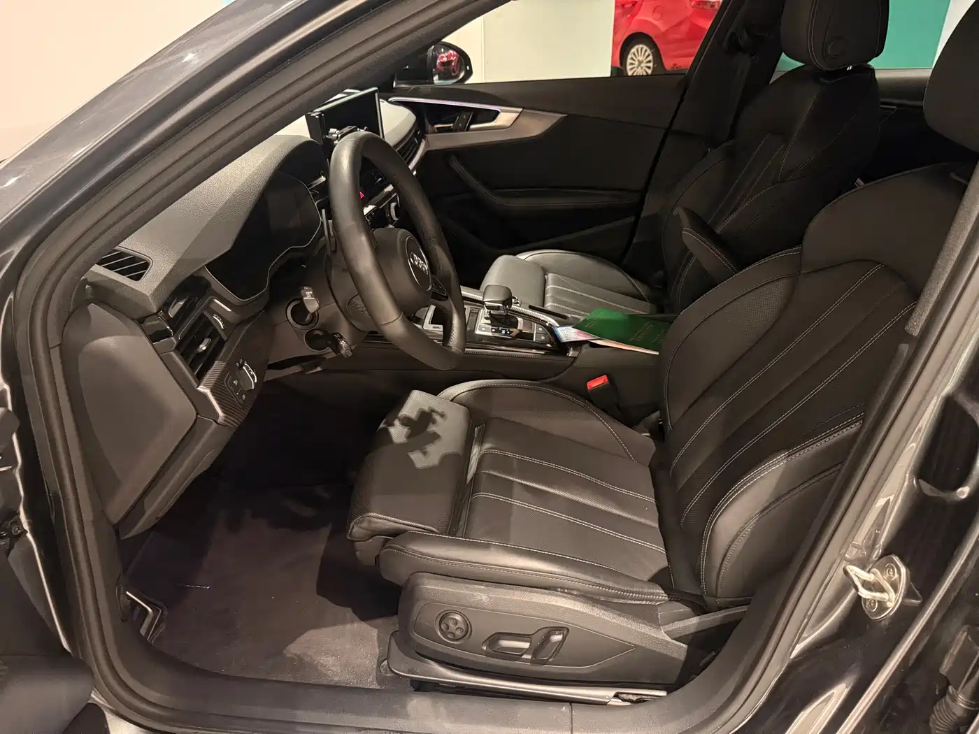 Audi A4 2023