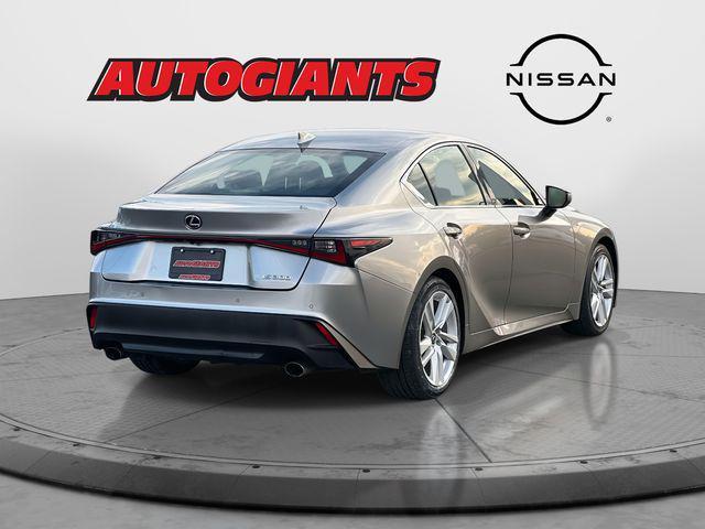 Lexus IS 300 2021