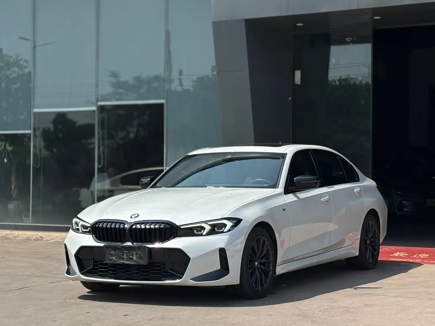 BMW 3 серии 2022