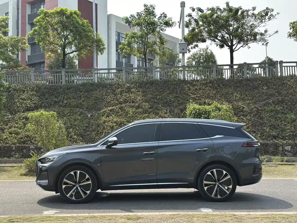 BYD Tang 2023