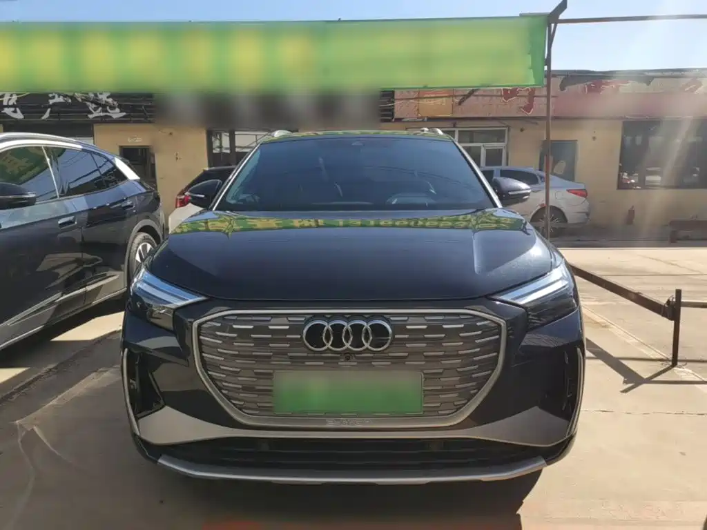 Audi Q4 e-tron 2024