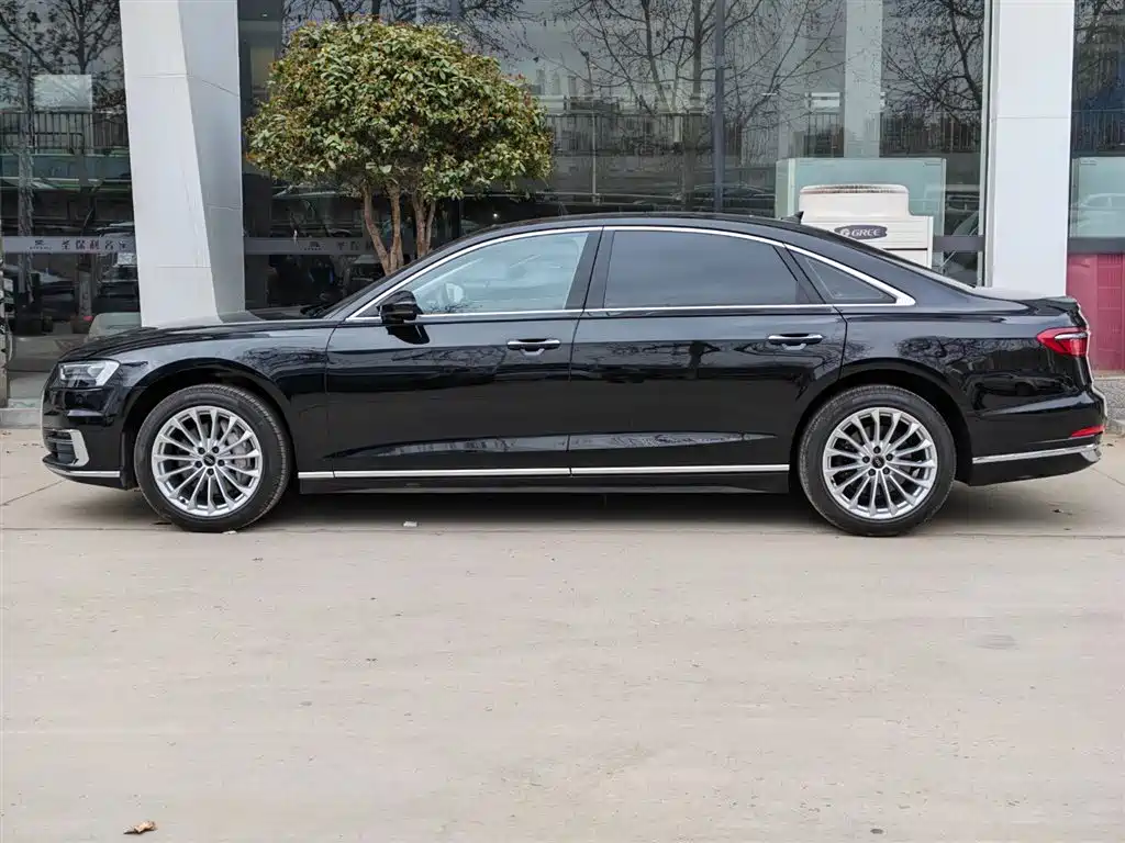 Audi A8 2021