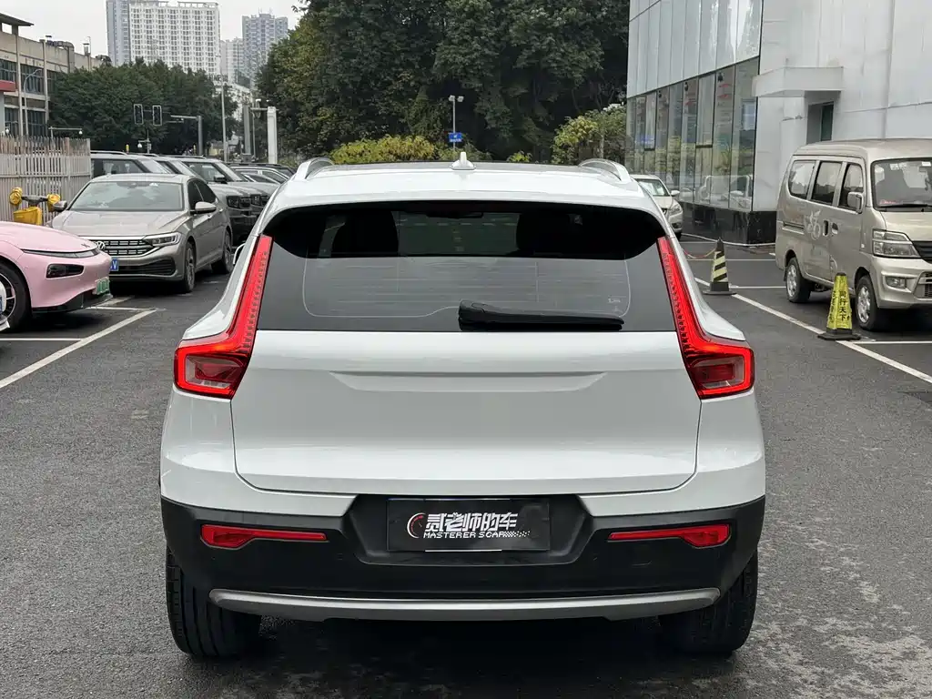 Volvo XC40 2022