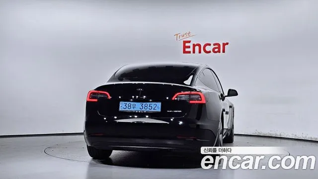 Tesla Model 3 2021