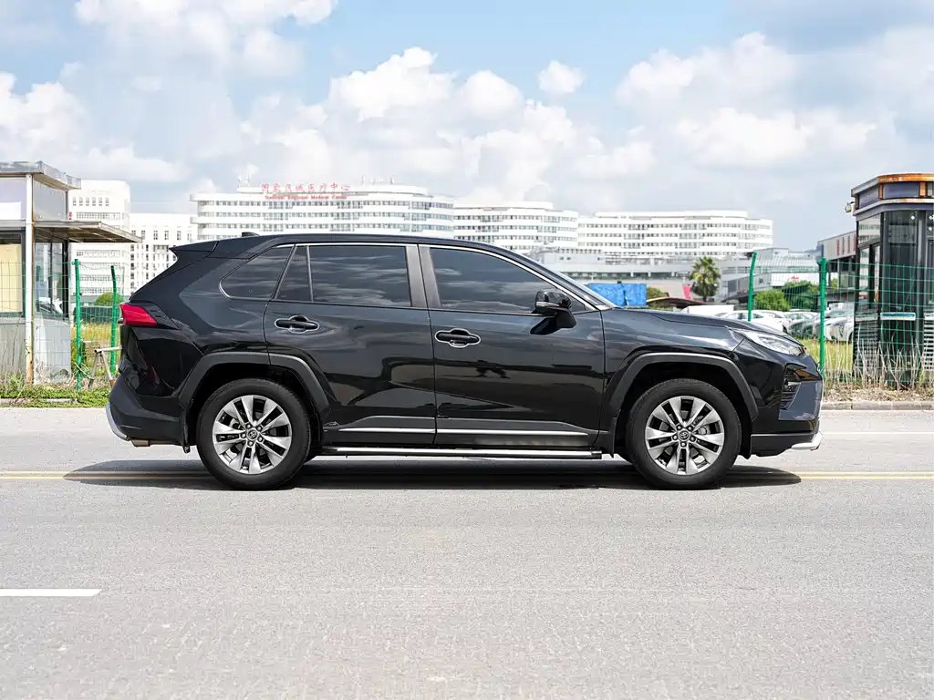 Toyota Wildlander 2024