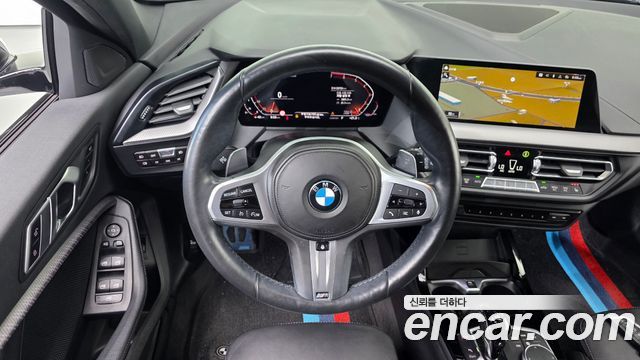BMW 1 серии 2022