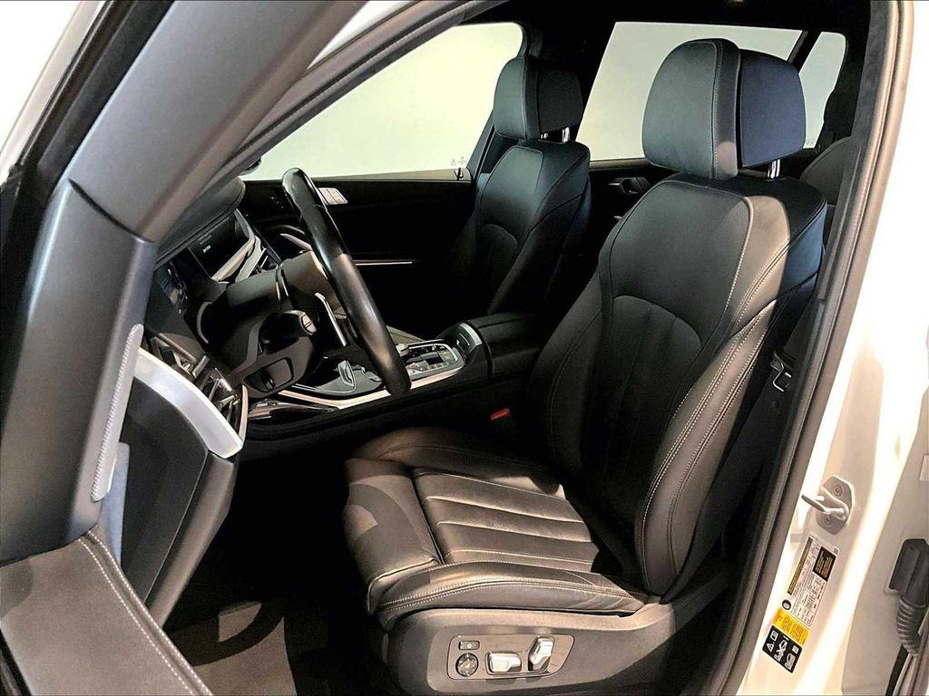 BMW X7 2021