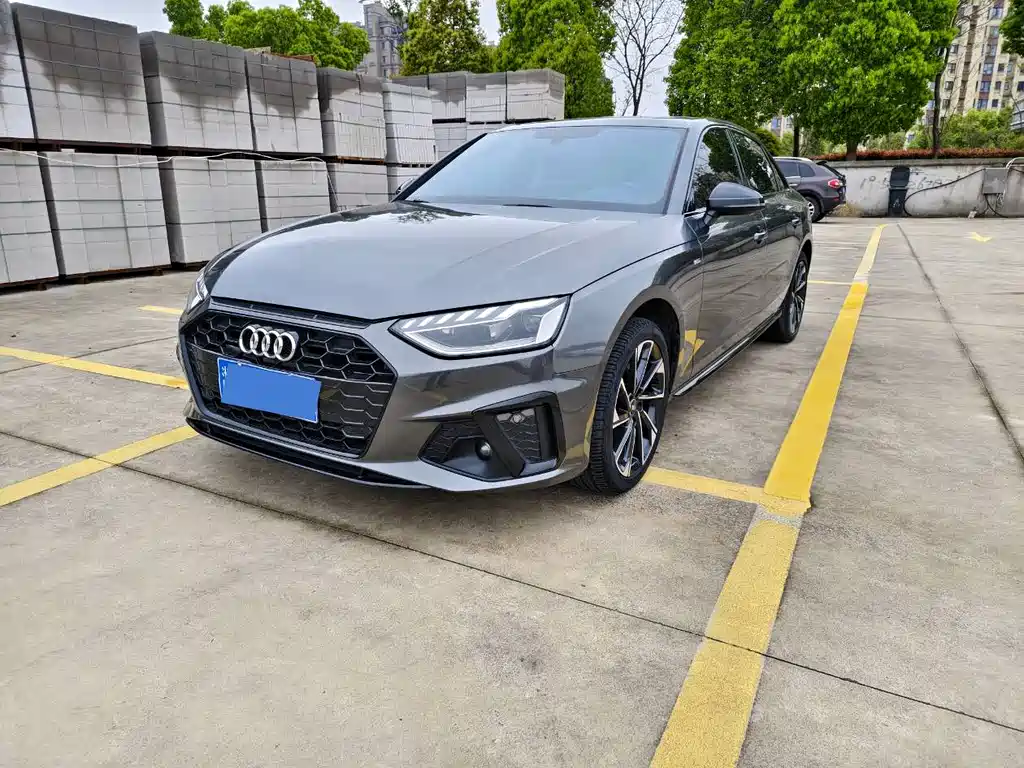 Audi A4 2023