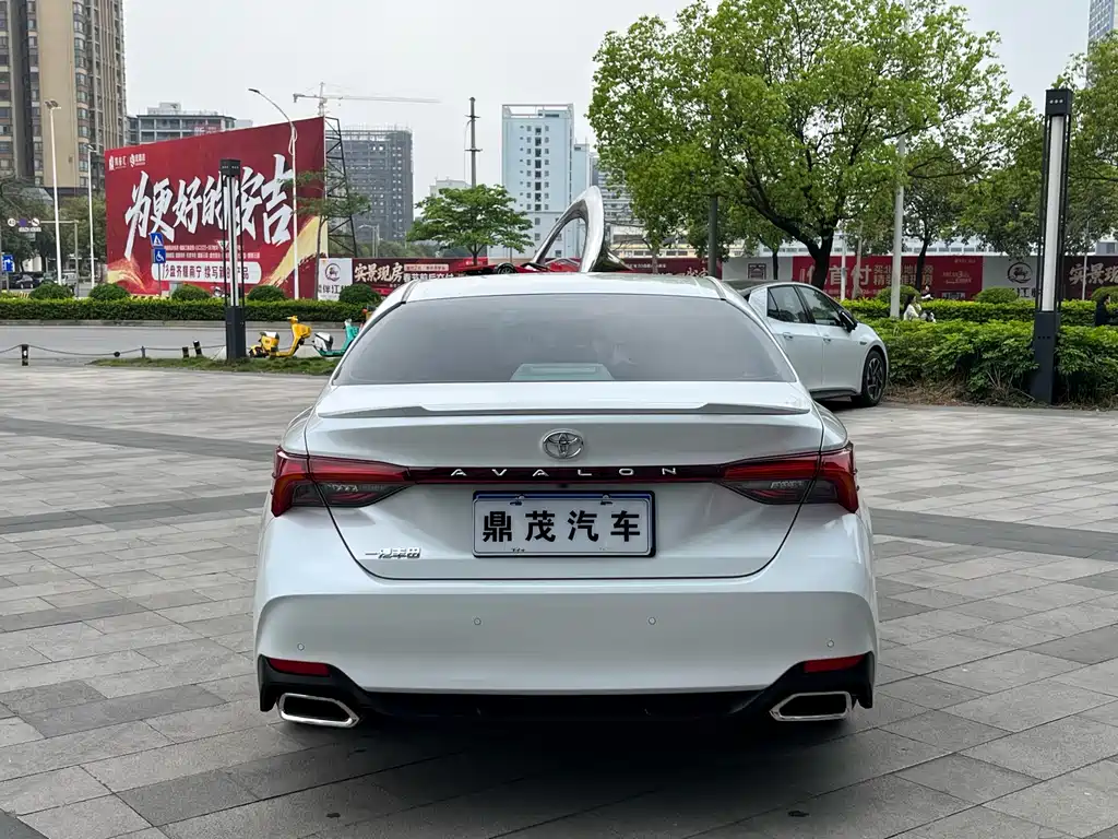 Toyota Avalon 2021