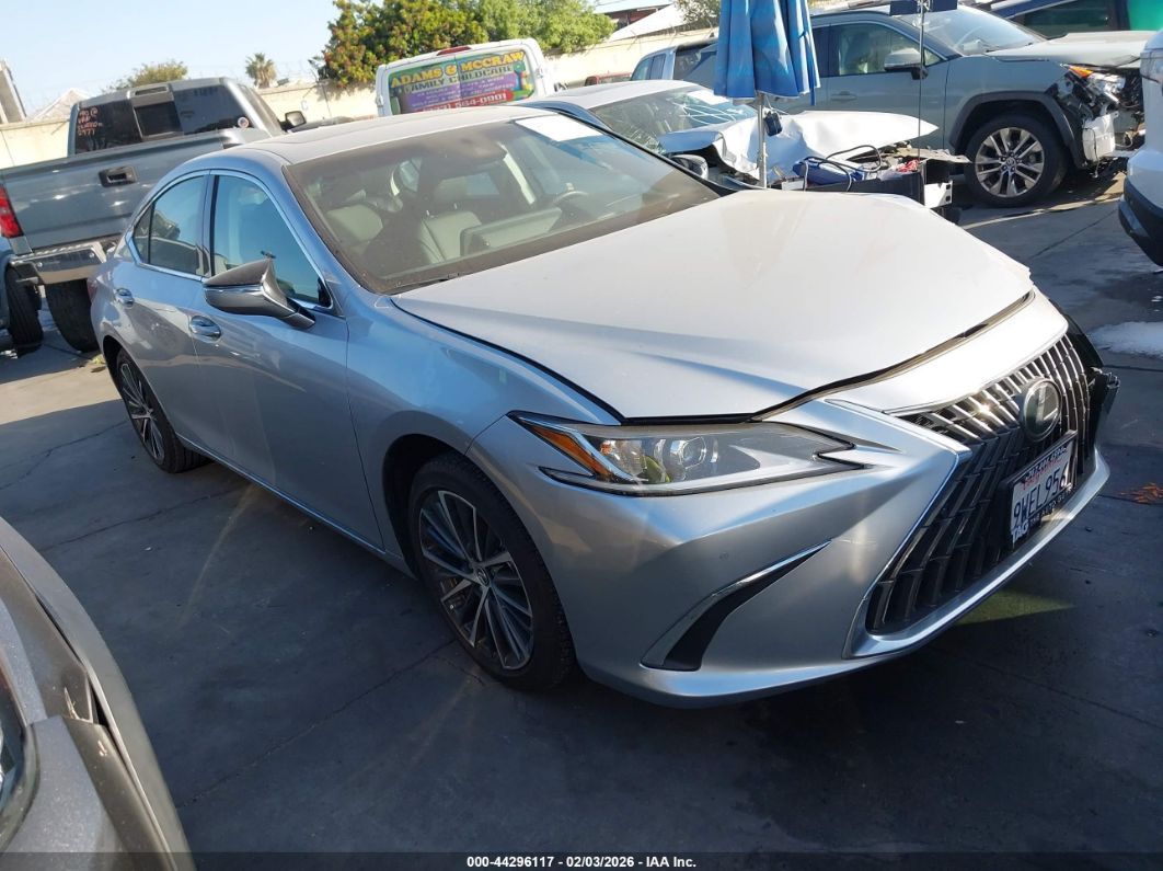 Lexus ES 2025