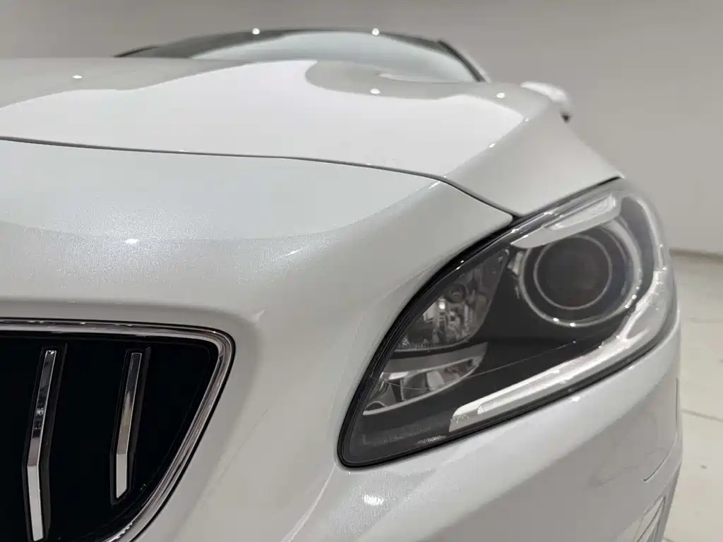 Volvo S60 2020
