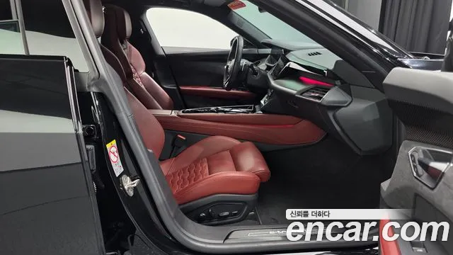 Audi e-tron GT 2021