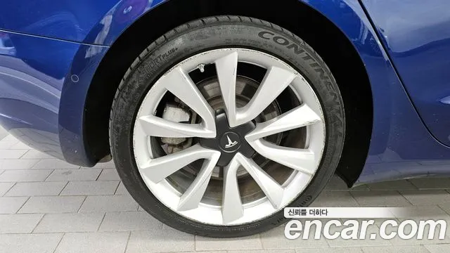 Tesla Model 3 2020