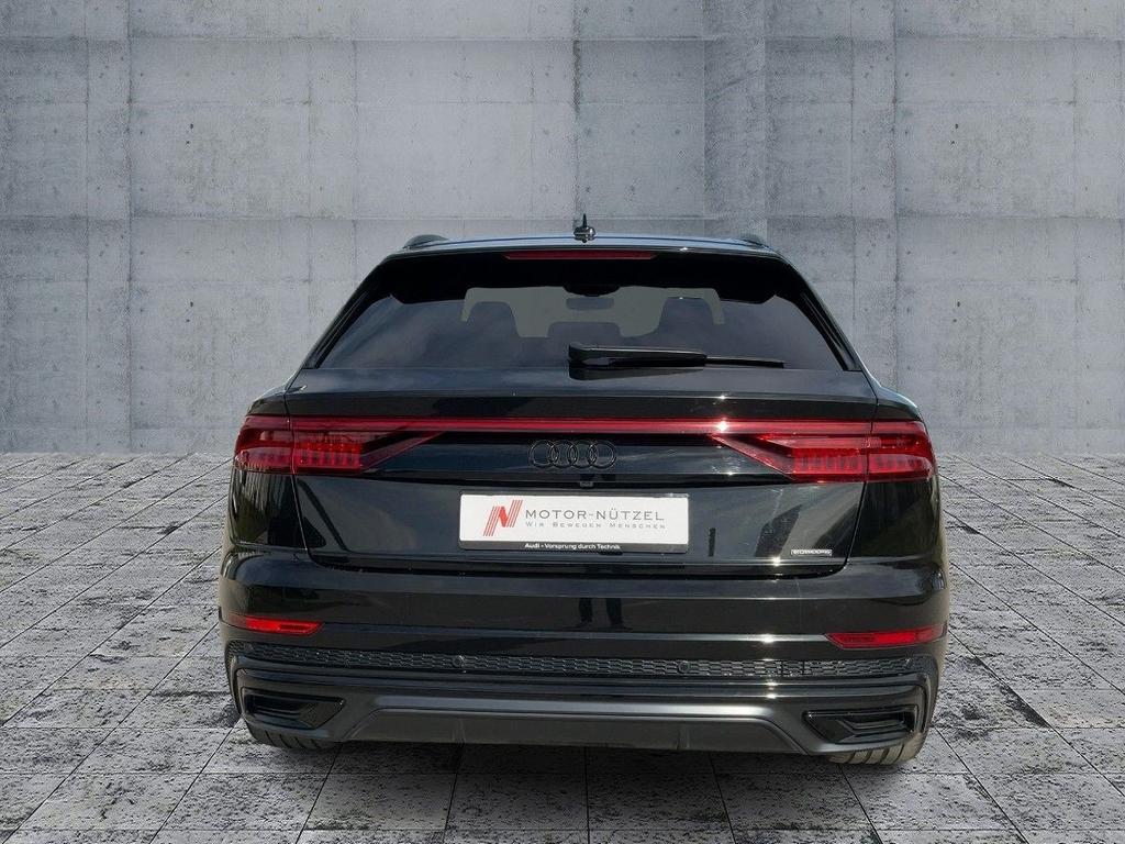 Audi Q8 2022