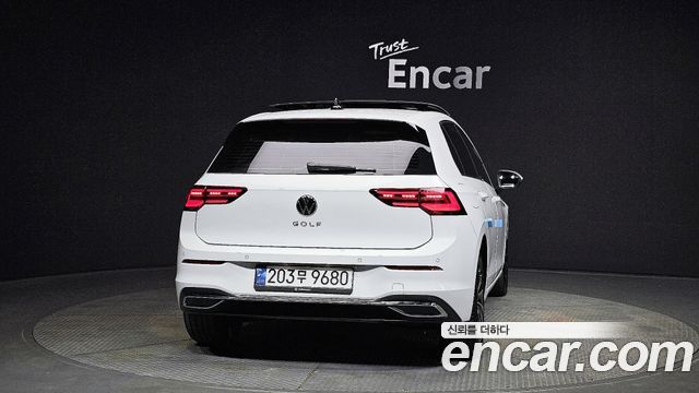 Volkswagen Golf 2023