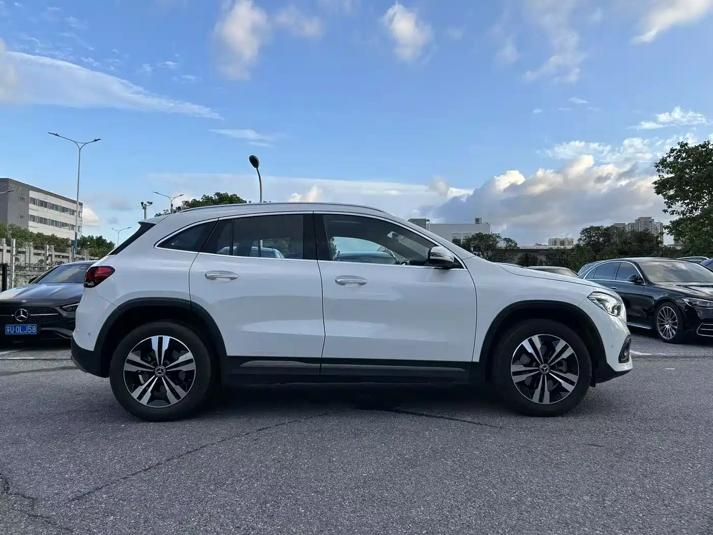 Mercedes-Benz GLA 2023