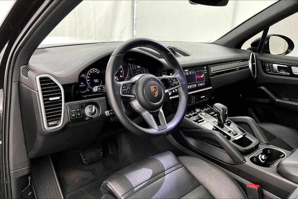 Porsche Cayenne 2022