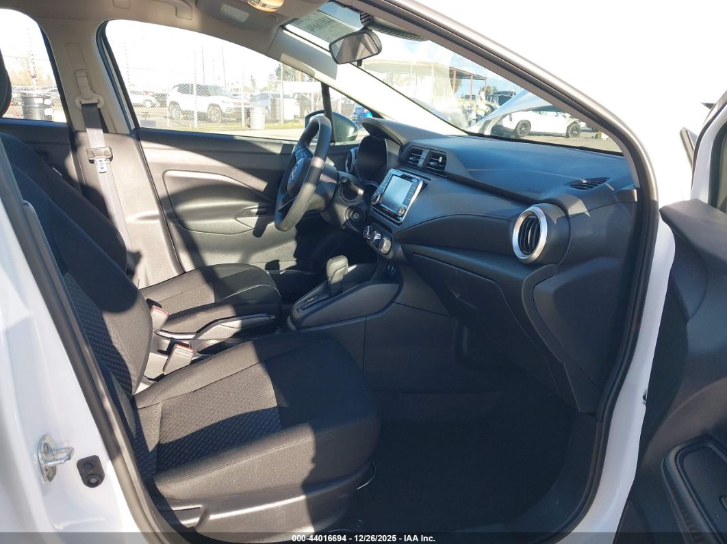 Nissan Versa 2024