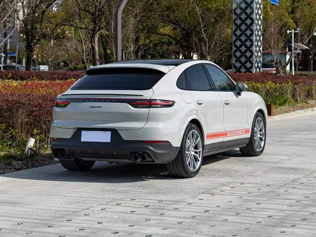 Porsche Cayenne 2023